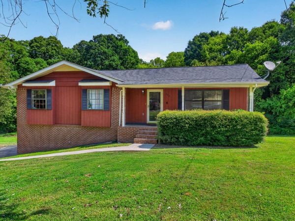 774 Brownwood Circle , Ringgold, GA 30736