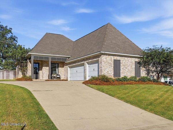 141 Camden Lake Drive, Madison, MS 39110