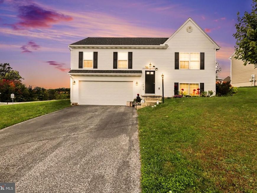 195 Bryn Way, Mount Wolf, PA 17347 Main Photo