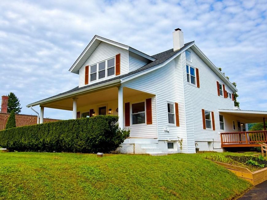 5111 Vera Cruz Road N , Emmaus, PA 18049 Main Photo