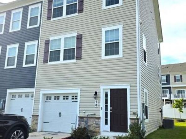 28 AXIOS WAY, ROSEDALE, MD 21237