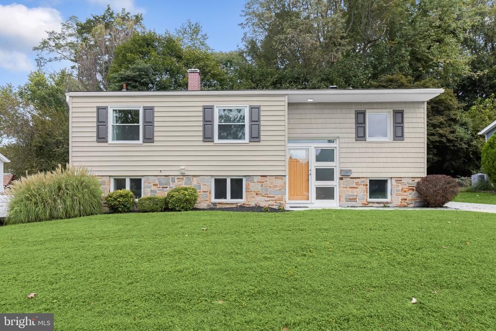 1906 Logwind Road, Catonsville, MD 21228 Main Photo