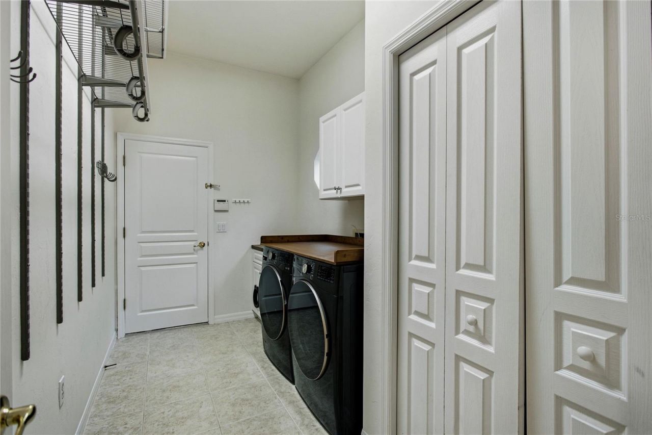 915 SW 86th Way , Gainesville, FL 32607 Photo