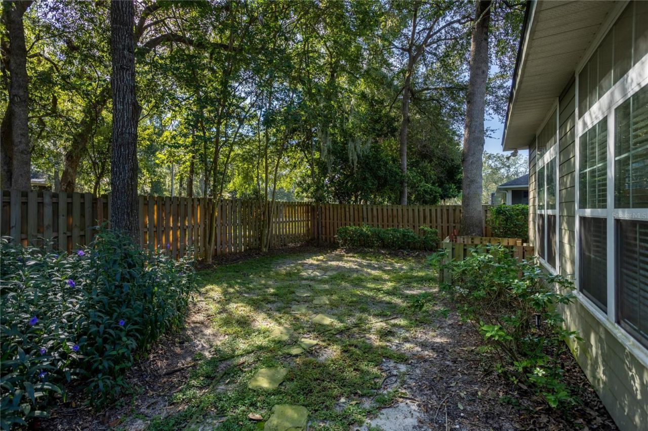 915 SW 86th Way, Gainesville, FL 32607 Photo