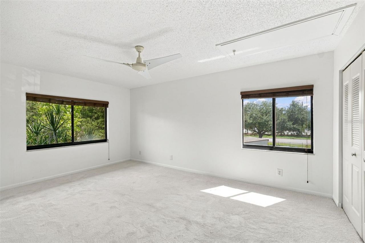 729 83rd Avenue N, Unit 204, Saint Petersburg, FL 33702 Photo