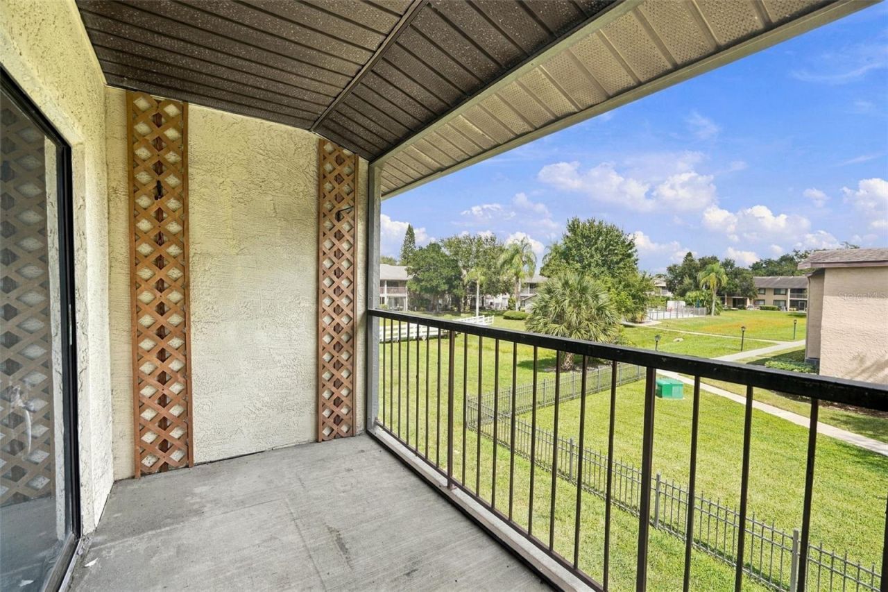 729 83rd Avenue N, Unit 204, Saint Petersburg, FL 33702 Photo