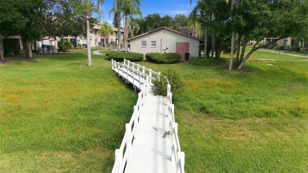 729 83rd Avenue N, Unit 204, Saint Petersburg, FL 33702 Photo