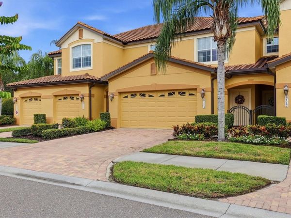 8115 MIRAMAR WAY, Unit 202, LAKEWOOD RANCH, FL 34202