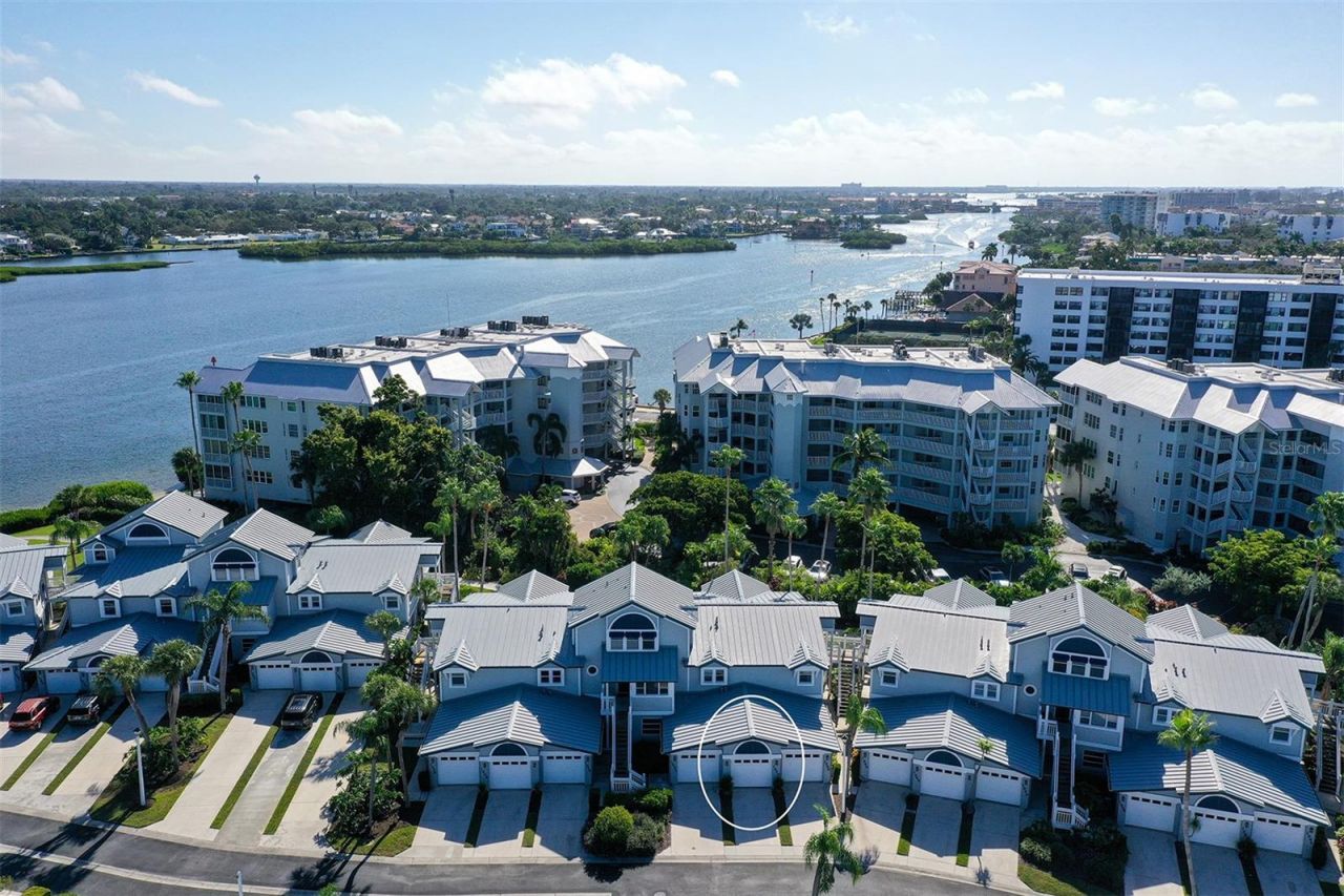 1328 Siesta Bayside Drive, Unit 1328C, Sarasota, FL 34242 Photo