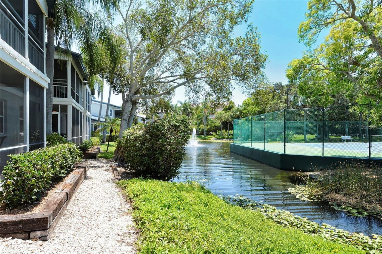 1328 Siesta Bayside Drive, Unit 1328C, Sarasota, FL 34242 Photo