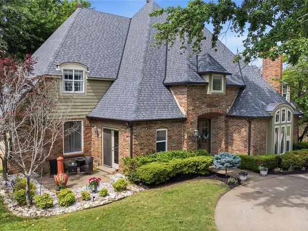10202 S Knoxville Avenue, Tulsa, OK 74137
