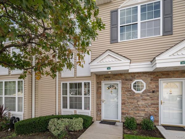 180 Spring Drive , East Meadow, NY 11554