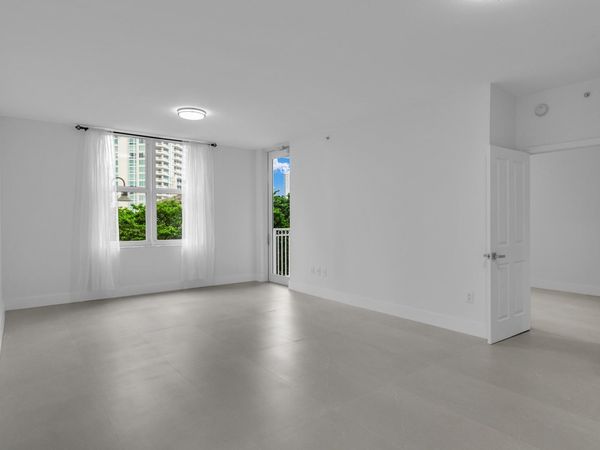 511 SE 5th Avenue, Unit 703, Fort Lauderdale, FL 33301