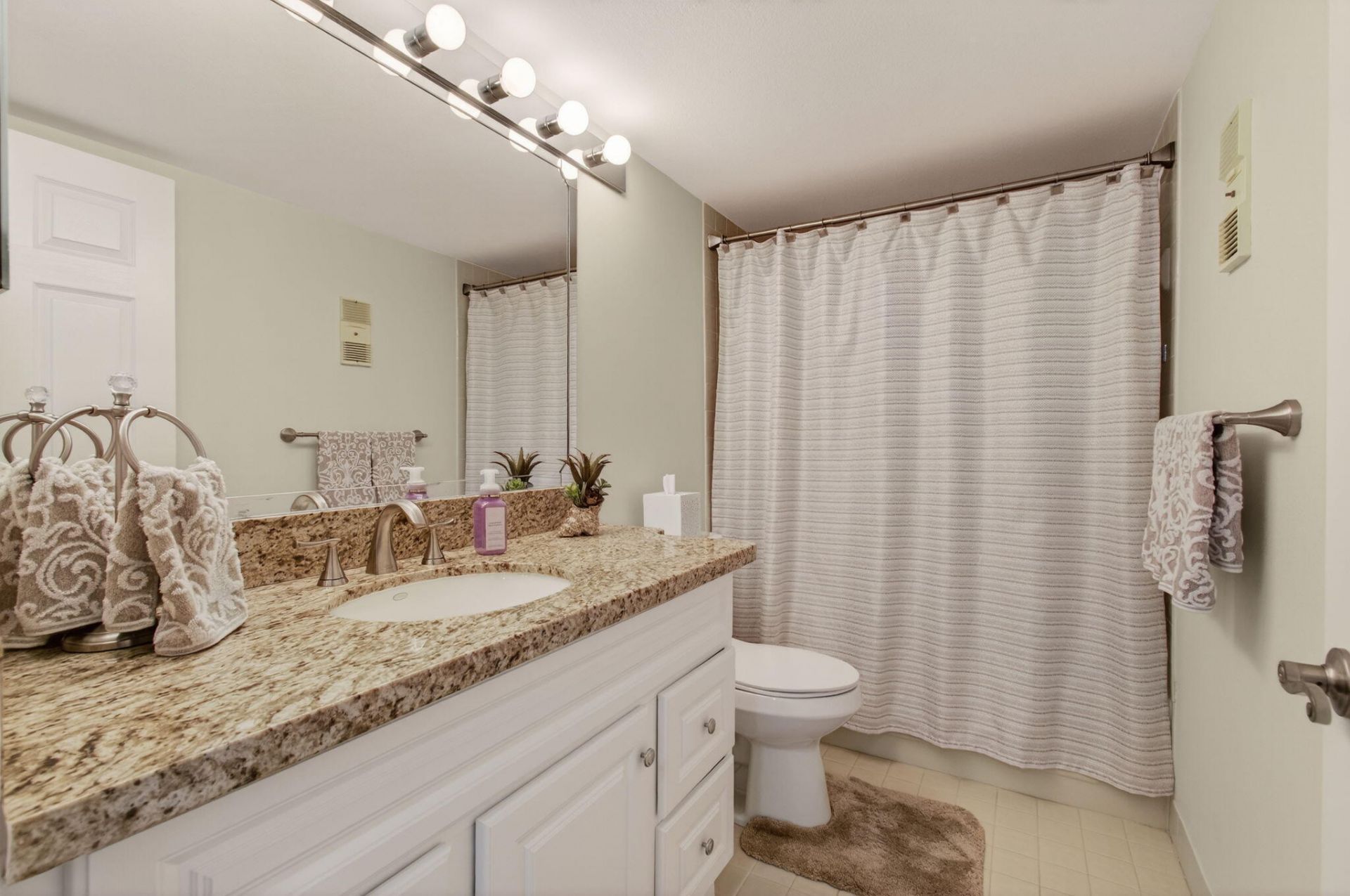 15074 Witney Road, Unit 204, Delray Beach, FL 33484 Photo