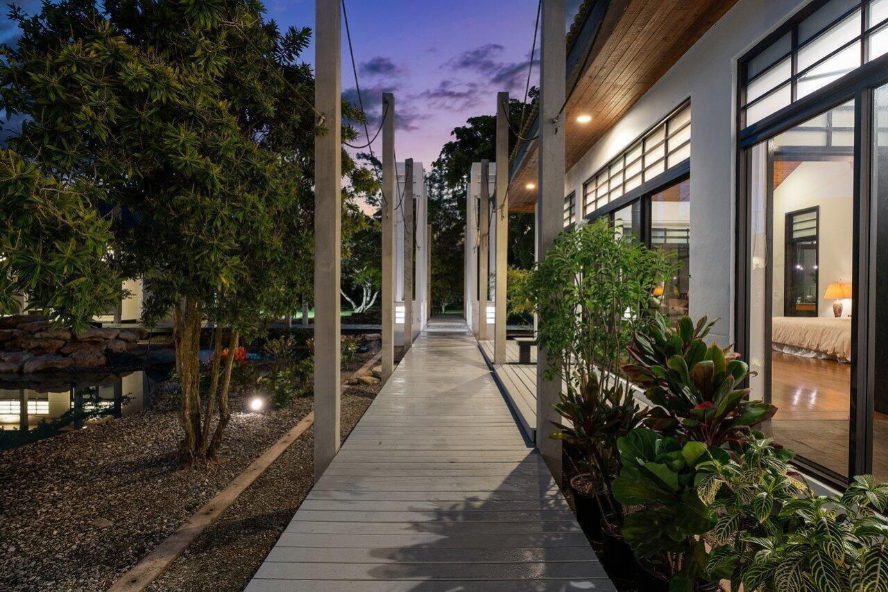 8549 Surrey Lane, Boca Raton, FL 33496 Photo