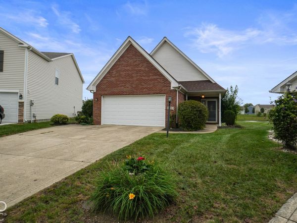 907 Amesbury Court , Indianapolis, IN 46217