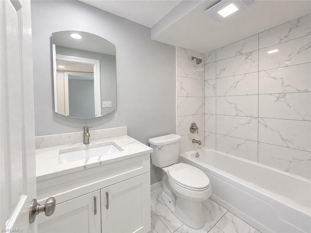 501 Forest Lakes Blvd, Unit 212, Naples, FL 34105 Photo