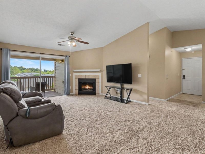 2340 Sawmill Court, Unit 310, Burlington, KY 41005 Photo 4