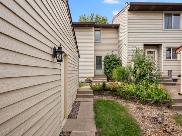3640 Cedarwood Court , Bettendorf, IA 52722