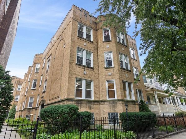 1531 W Rosemont Avenue, Unit 1N, Chicago, IL 60660