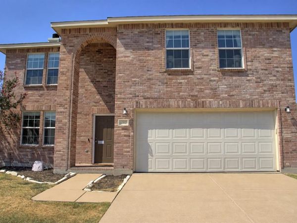 1312 Gayle Street, Burleson, TX 76028