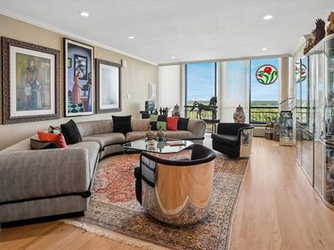 6335 W Northwest Highway, Unit 1117, Dallas, TX 75225