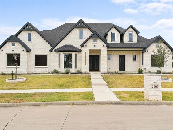 2903 Sunnyside Alley, Ennis, TX 75119