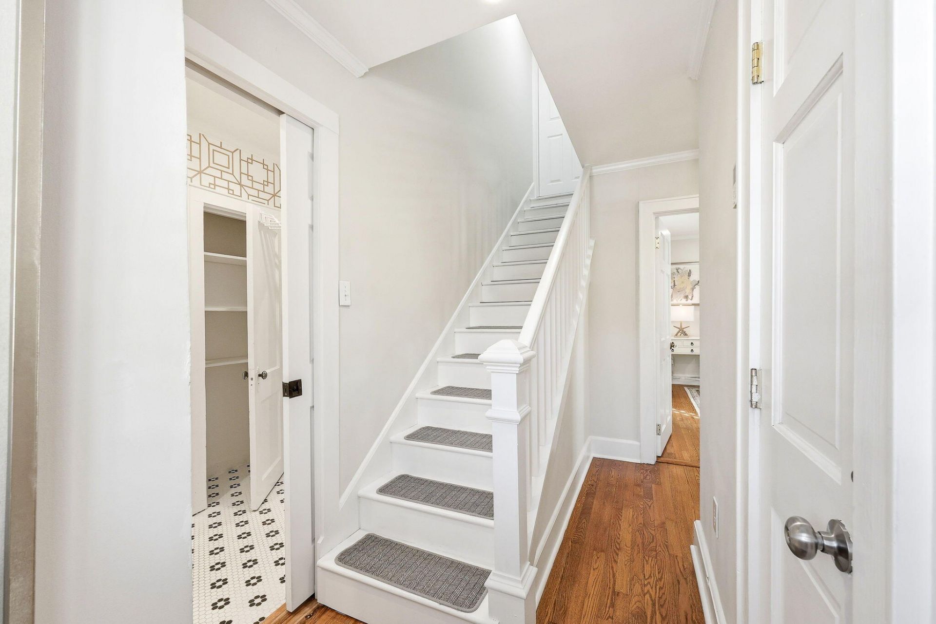 62 Barre Street Photo 18