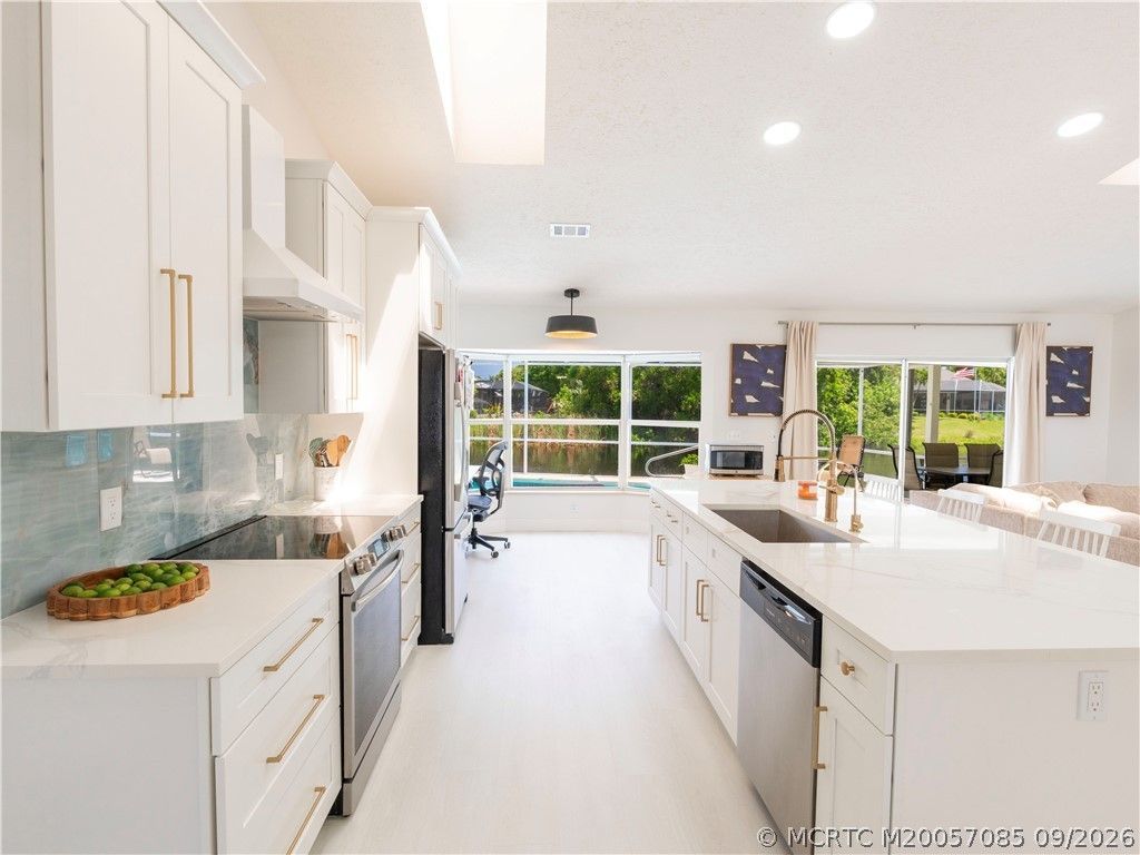 1123 SW Oak Hollow Court, Palm City, FL 34990 Photo