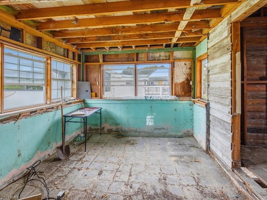 403 Mango Ave, Goodland, FL 34140 Photo