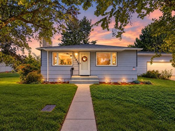 13521 E 16th Ave, Spokane Valley, WA 99216