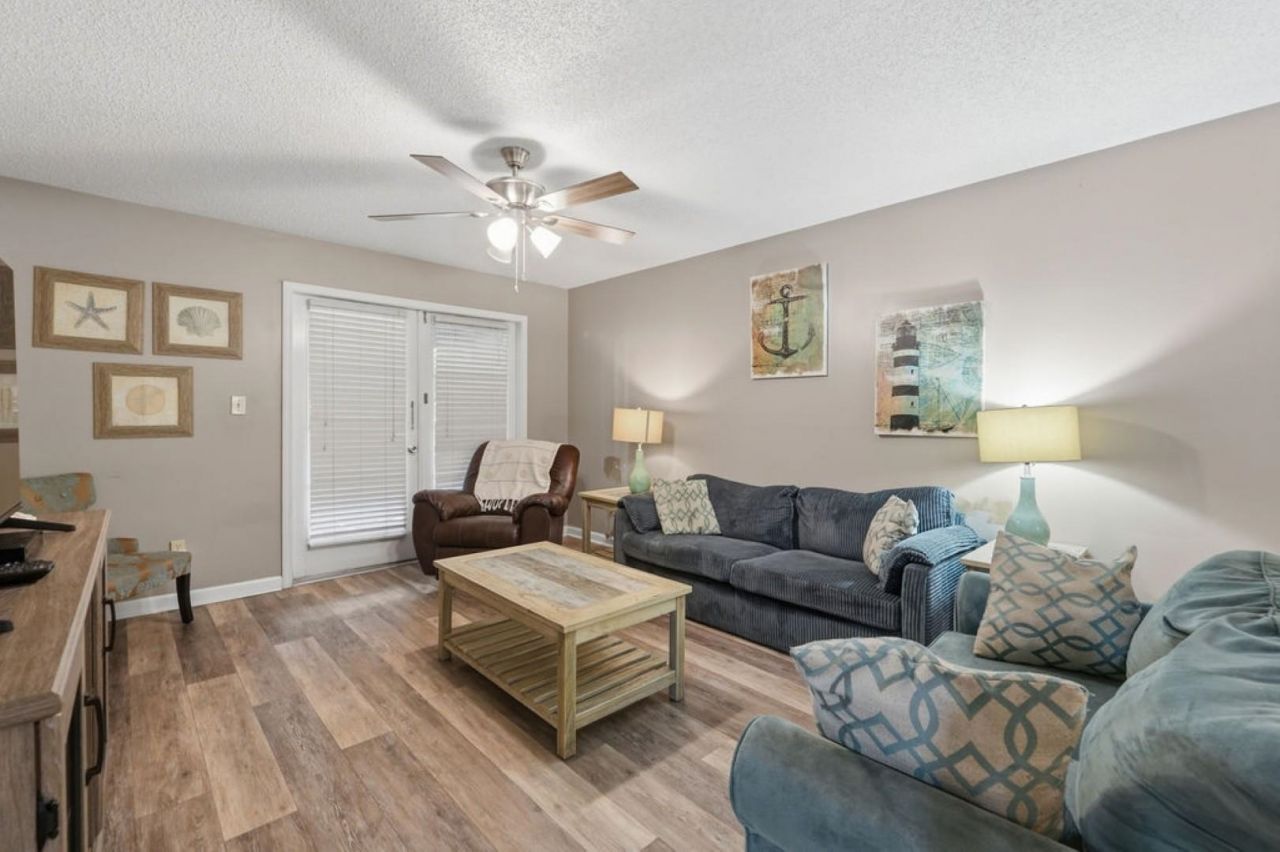 223 Maison Dr.  Photo 9