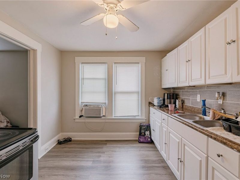 379 E 162nd Street, Cleveland, OH 44110 Photo 18