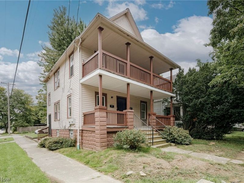 379 E 162nd Street, Cleveland, OH 44110 Photo 2