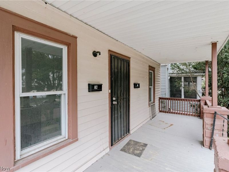 379 E 162nd Street, Cleveland, OH 44110 Photo 3