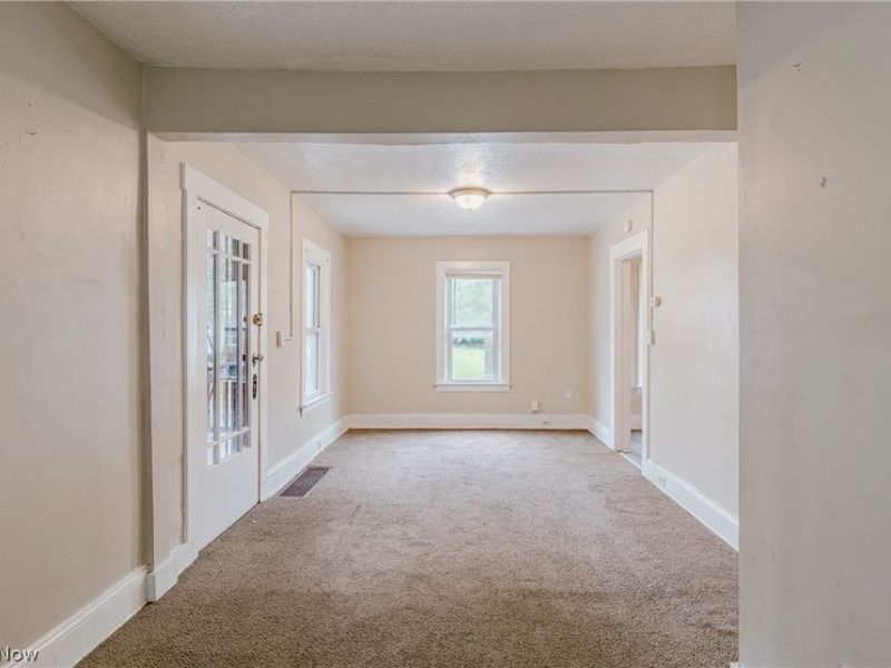 379 E 162nd Street, Cleveland, OH 44110 Photo 6