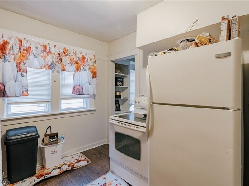 11021 Governor Avenue, Cleveland, OH 44111 Photo 10