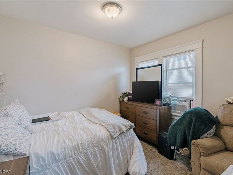 11021 Governor Avenue, Cleveland, OH 44111 Photo 14