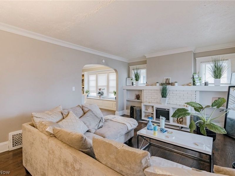 11021 Governor Avenue, Cleveland, OH 44111 Photo 5
