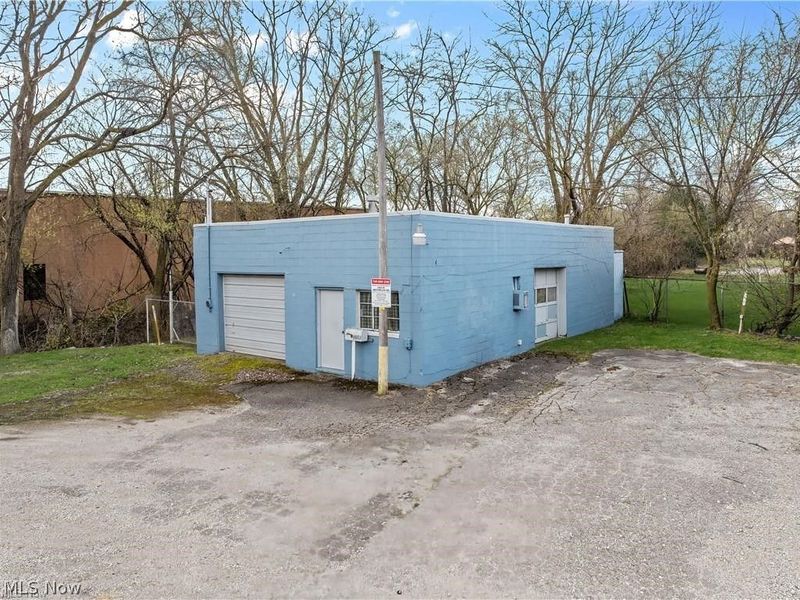 1494 Waterloo Road, Barberton, OH 44203 Photo 22