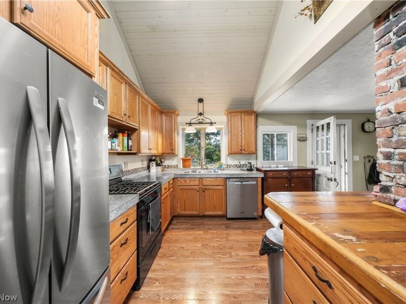 4595 High Street, Mantua, OH 44255 Photo 5