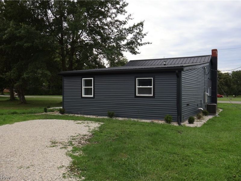 14981 Seville Road, Sterling, OH 44276 Photo 2