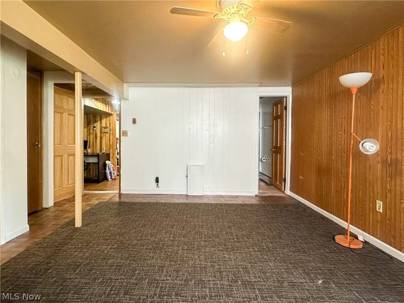 865 Landsdowne Avenue NW, Warren, OH 44485 Photo 29