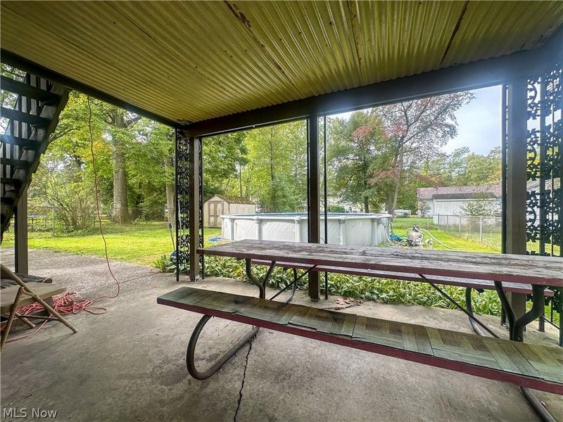 865 Landsdowne Avenue NW, Warren, OH 44485 Photo 4