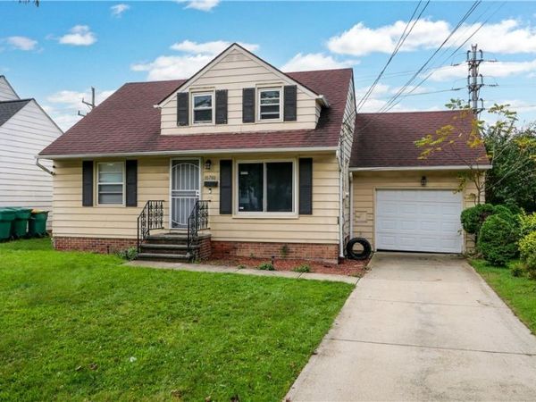 16780 Gerard Avenue , Maple Heights, OH 44137