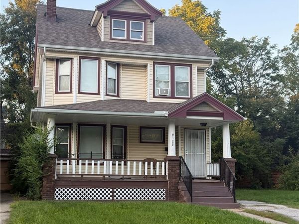 9123 Kempton Avenue, Cleveland, OH 44108