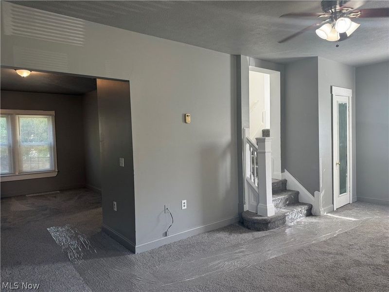 9123 Kempton Avenue, Cleveland, OH 44108 Photo 10