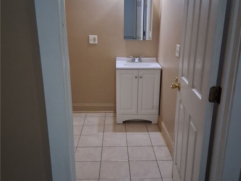 9123 Kempton Avenue, Cleveland, OH 44108 Photo 20