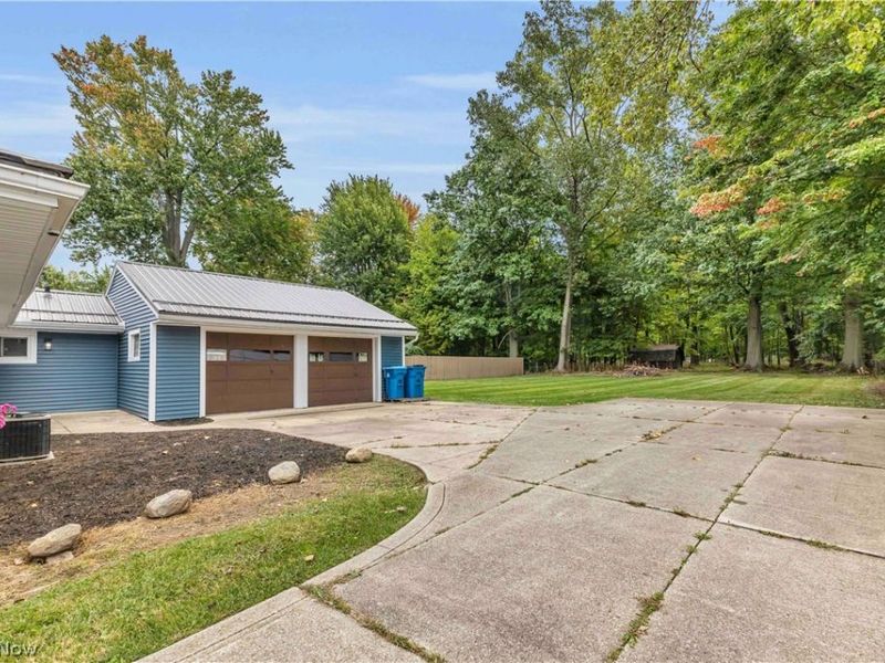 5821 Lake Road, Mentor on the Lake, OH 44060 Photo 31