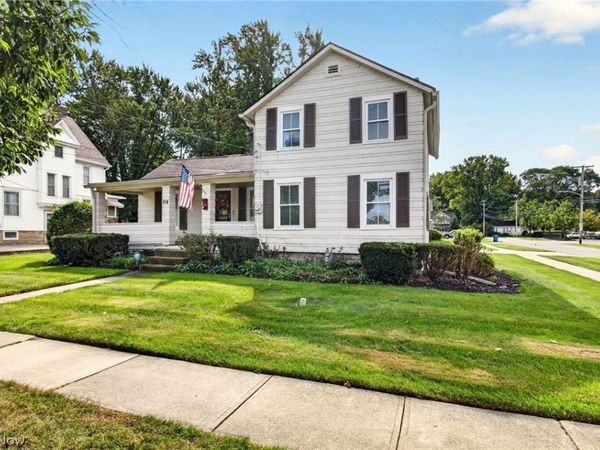 514 Park Avenue , Amherst, OH 44001